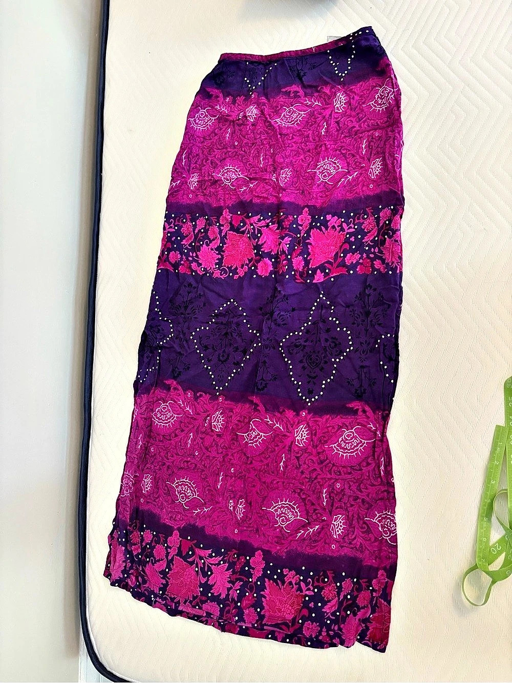 Floral Maxi Skirt in Purple & Pink Size Small Like New